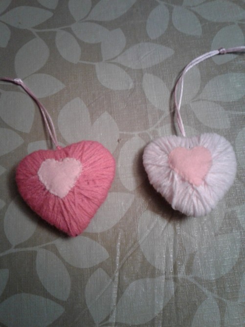 puffy yarn hearts.jpg